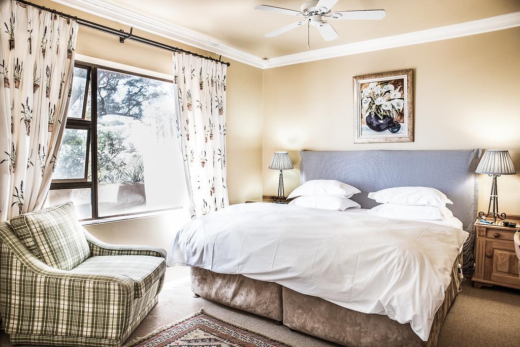 Highview Lodge Mossel Bay Esterno foto