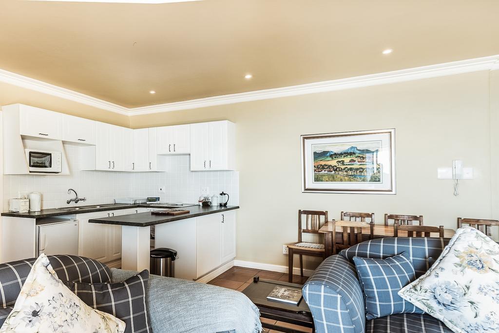 Highview Lodge Mossel Bay Esterno foto
